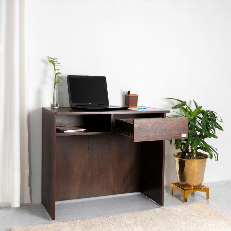 Rent Study Table for WFH Home Office in Pune | RentalFurniture.in
